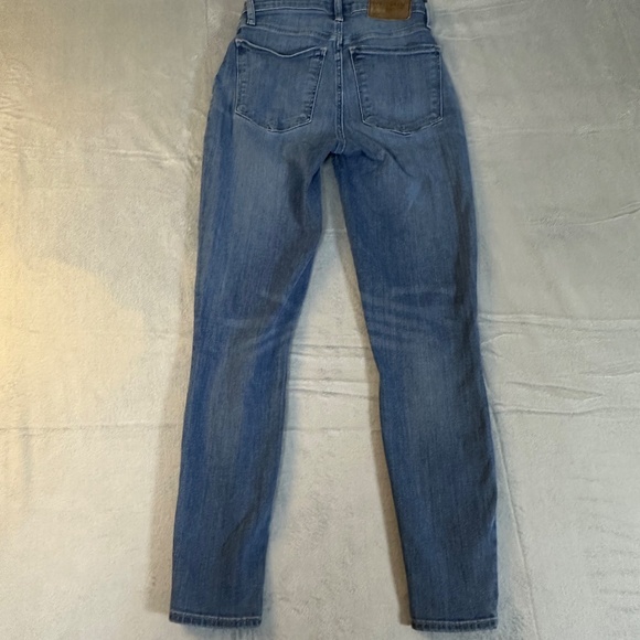 Lucky Brand High Rise Skinny Bridgette jean, size 2/26A. Style #7W15235 - Picture 2 of 7